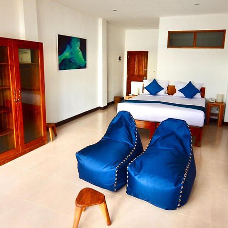 Sunset Hill Hotel Labuan Bajo Exterior photo