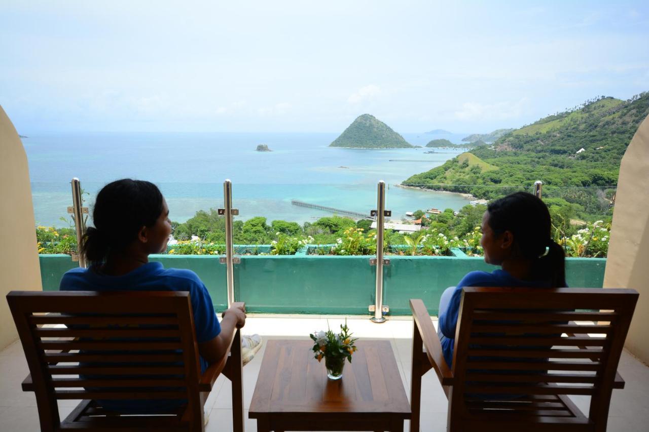 Sunset Hill Hotel Labuan Bajo Exterior photo