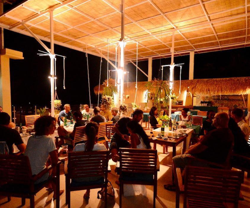 Sunset Hill Hotel Labuan Bajo Exterior photo