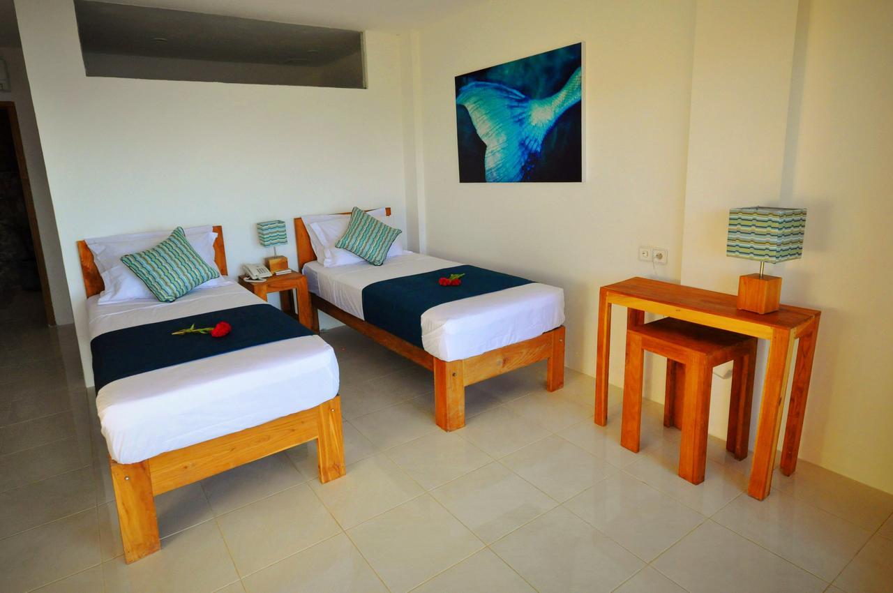 Sunset Hill Hotel Labuan Bajo Exterior photo